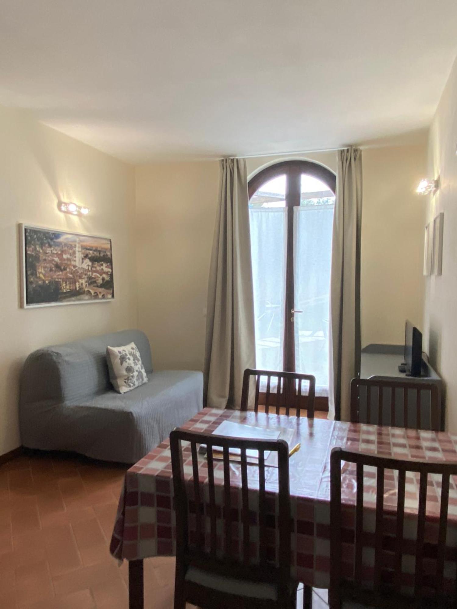 Residenza Cipressi E Olivi Apartment Verona Exterior foto