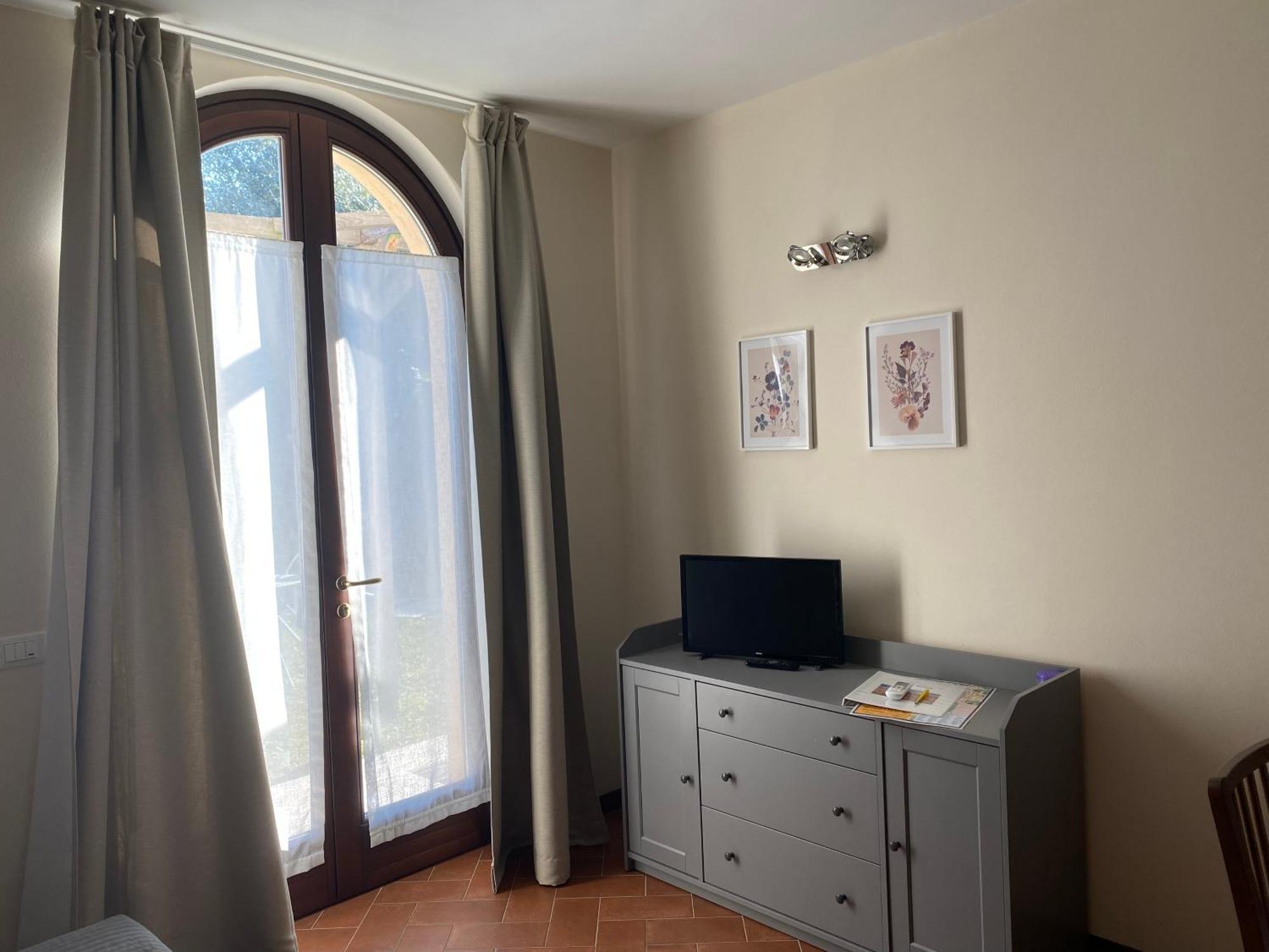 Residenza Cipressi E Olivi Apartment Verona Exterior foto